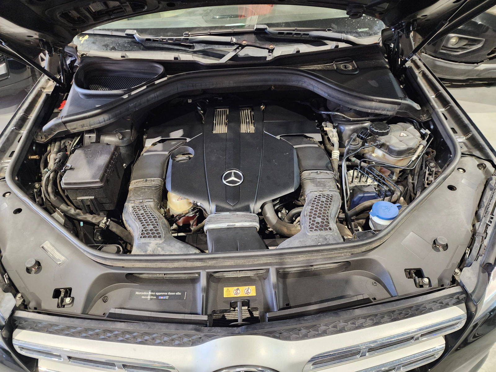 2017 MERCEDES BENZ GLS 450 — 102262 Miles — Lot 125487 — Main - Marhaba Auctions Used Cars - Image 15