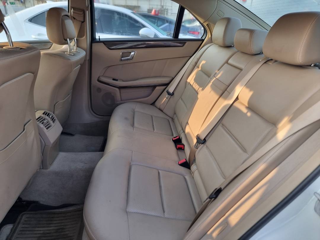 2010 MERCEDES BENZ E 350 — 149804 Miles — Lot 125487 — Ind. 12 - Marhaba Auctions Used Cars - Image 6