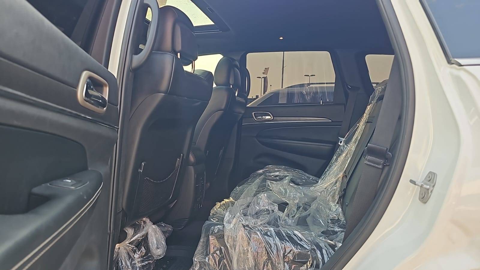 2017 JEEP Grand Cherokee — Lot C867540 - Marhaba Auctions Used Cars - Image 11