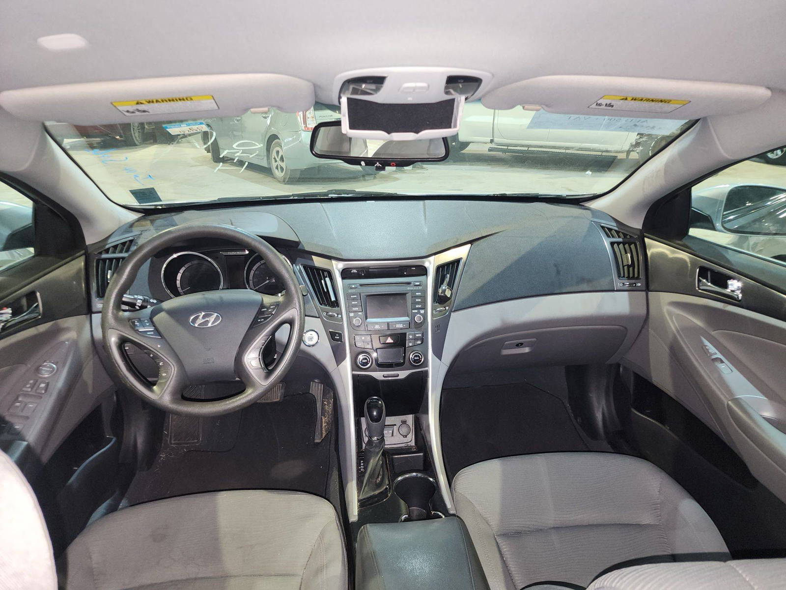 2015 HYUNDAI SONATA — 126594 Miles — Lot 930098 — Al Quoz - Marhaba Auctions Used Cars - Image 9