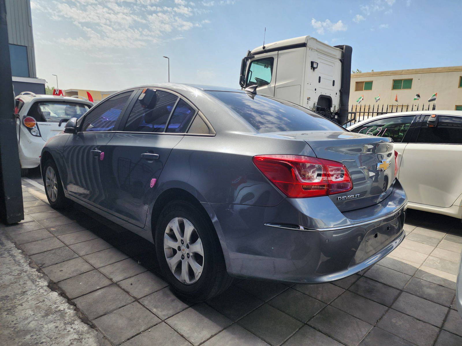 2016 CHEVROLET CRUIZE — 124427 KM — Lot 353461 — Al Quoz - Marhaba Auctions Used Cars - Image 6