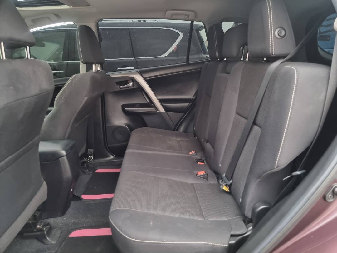 2018 TOYOTA RAV4 — 97981 Miles — Lot 76341044 — Souq - Marhaba Auctions Used Cars - Image 6