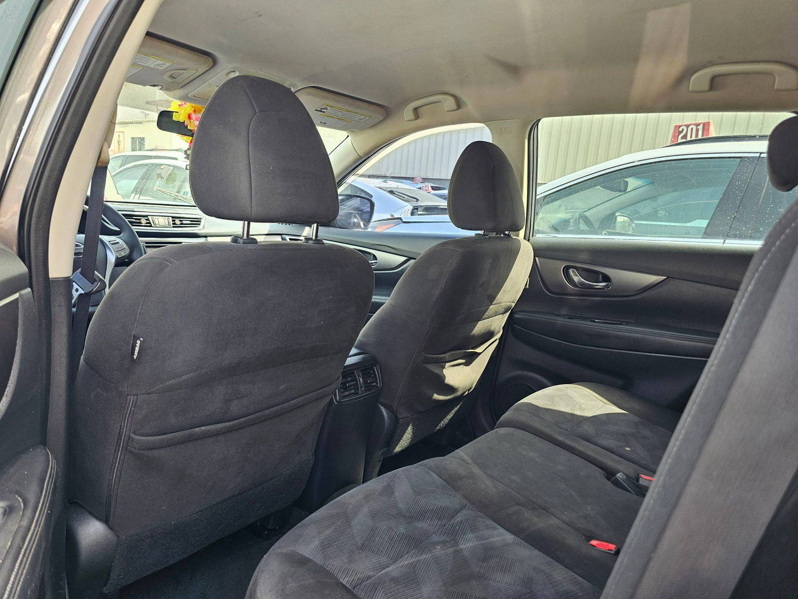 NISSAN ROGUE 2015 - Marhaba Auction Used Cars - Image 7