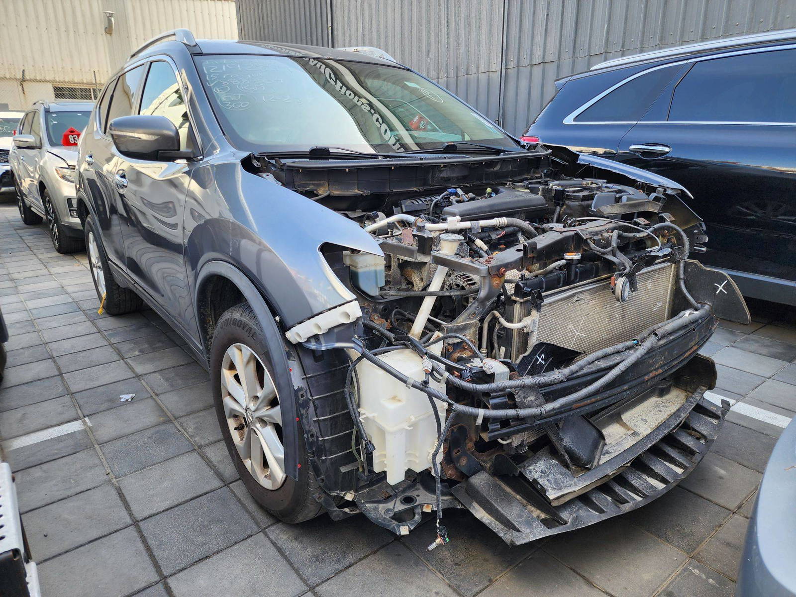2015 NISSAN ROGUE — 263872 KM — Lot 12192854 — Al Quoz - Marhaba Auctions Used Cars - Image 6