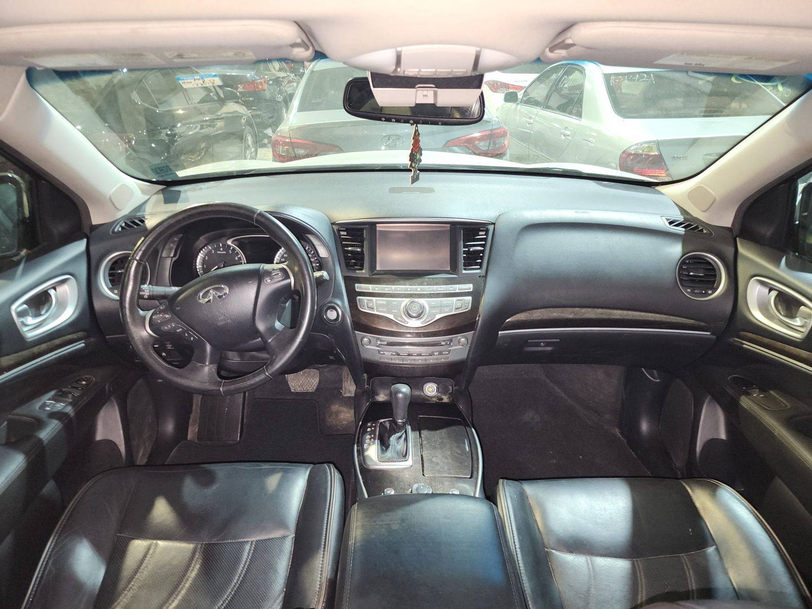 2014 INFINITI QX60 — 178017 KM — Lot 88213345 — Ind. 12 - Marhaba Auctions Used Cars - Image 8