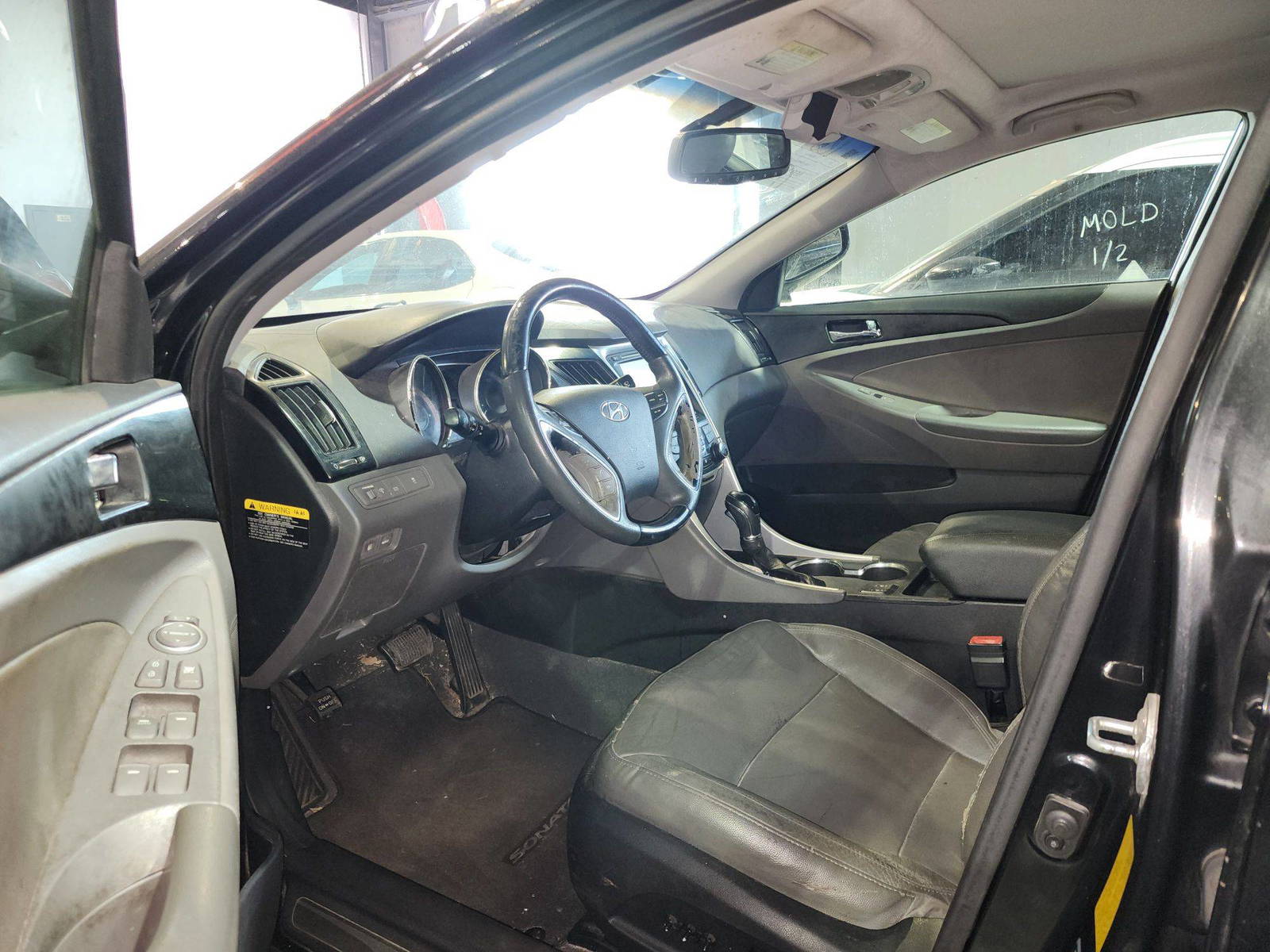 2013 HYUNDAI SONATA — 179648 Miles — Lot 581656 — Ind. 12 - Marhaba Auctions Used Cars - Image 9