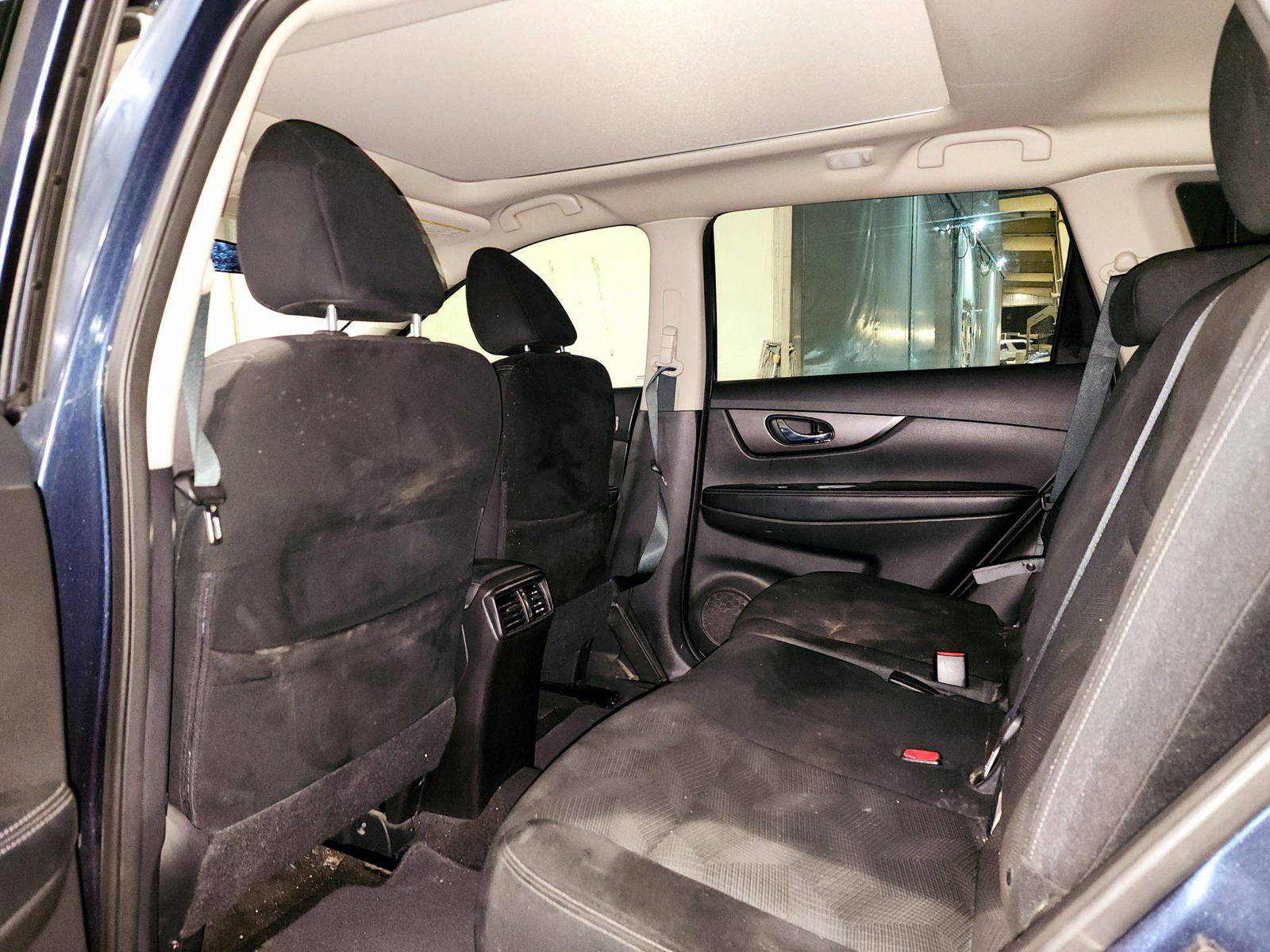 2014 NISSAN ROGUE — 206940 KM — Lot 83399624 — Souq - Marhaba Auctions Used Cars - Image 6
