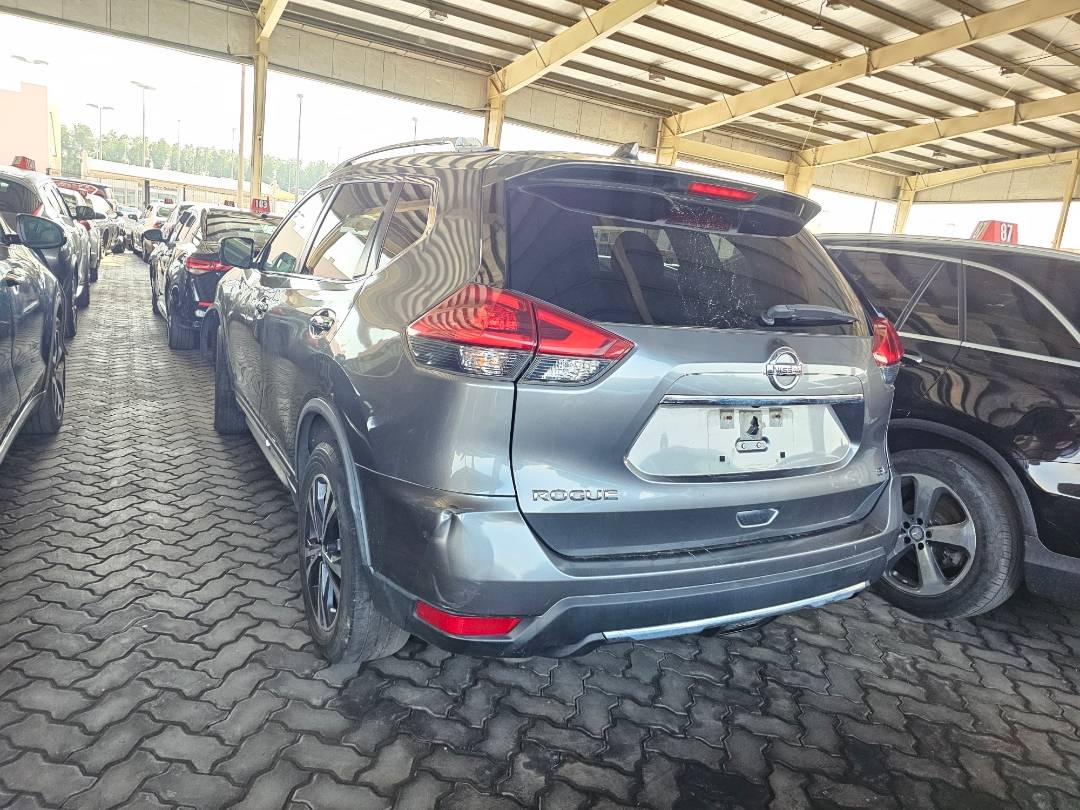 NISSAN ROGUE