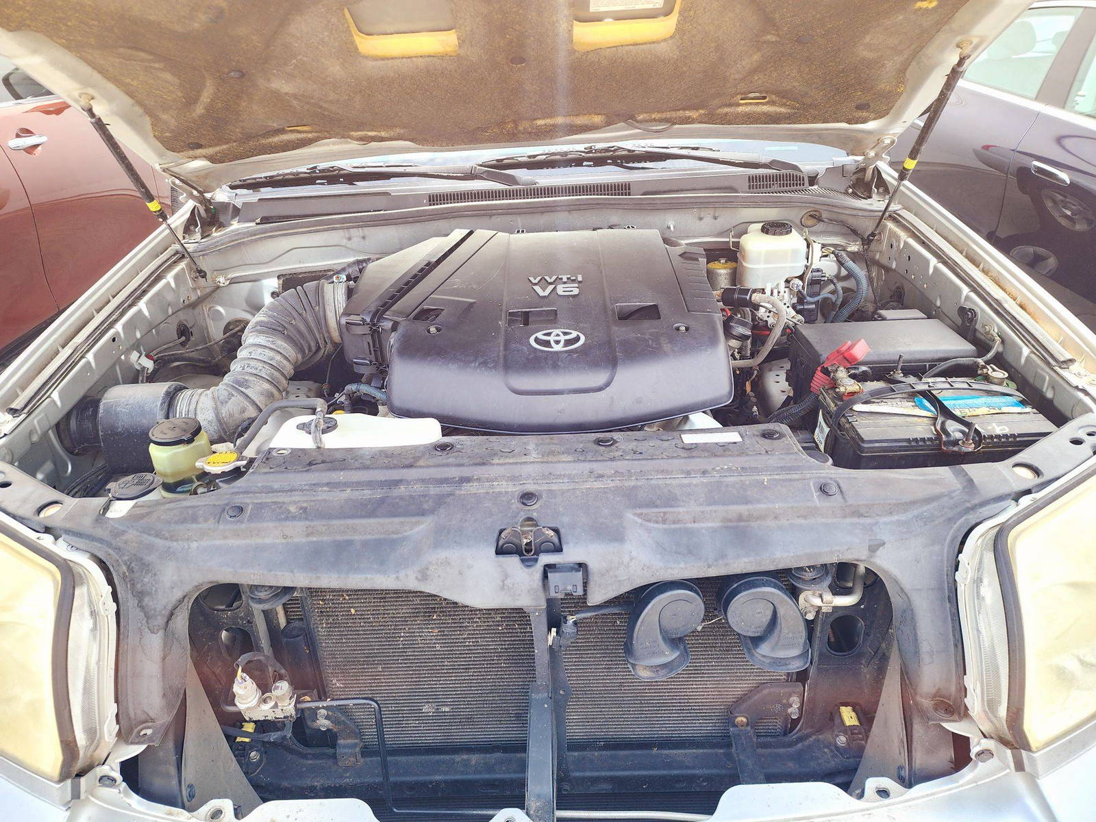 2009 TOYOTA 4RUNNER — 226718 Miles — Lot 49K037349 — Souq - Marhaba Auctions Used Cars - Image 12