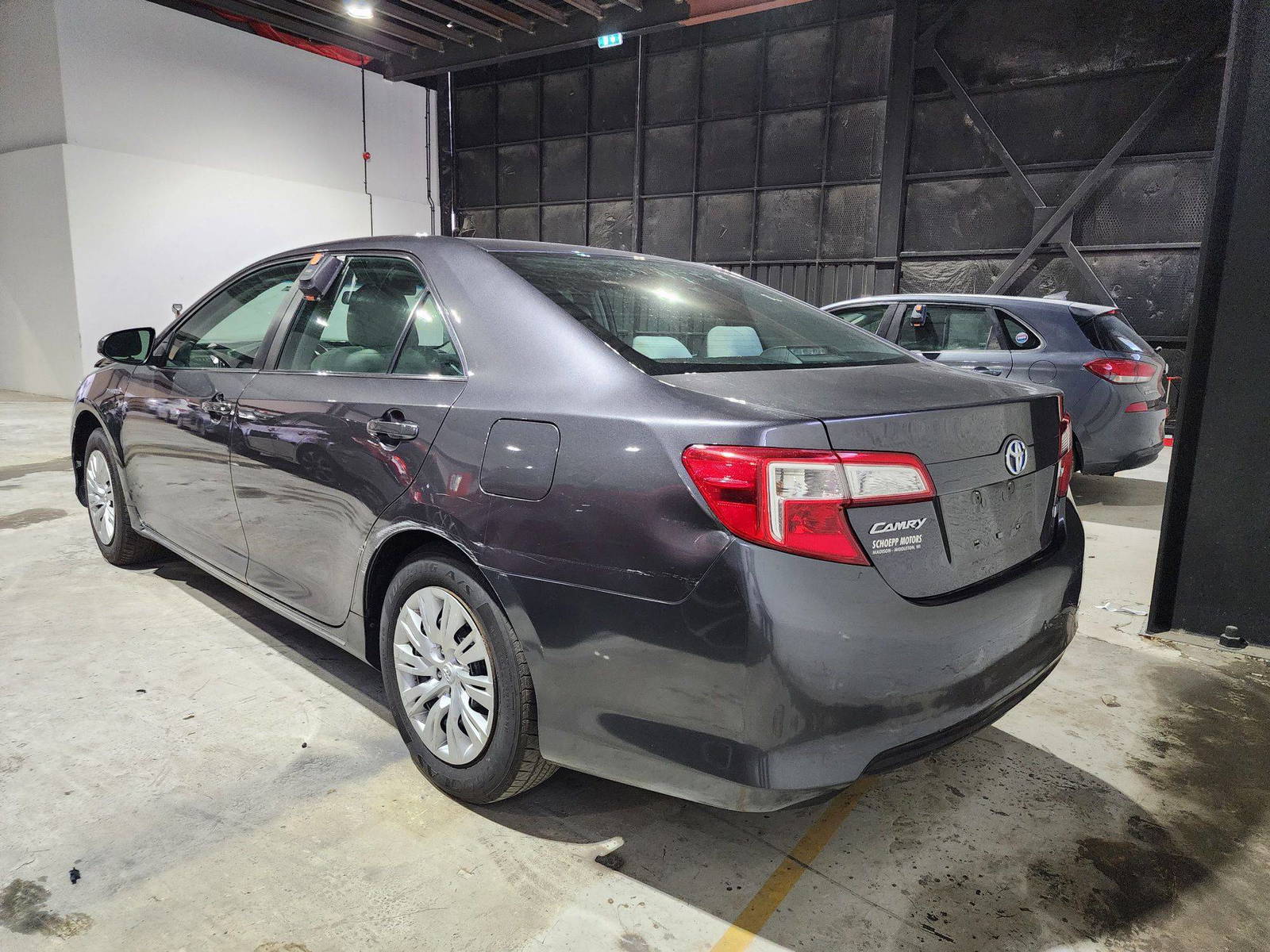 2014 TOYOTA CAMRY — 185509 Miles — Lot K2EU110698 — Al Quoz - Marhaba Auctions Used Cars - Image 3