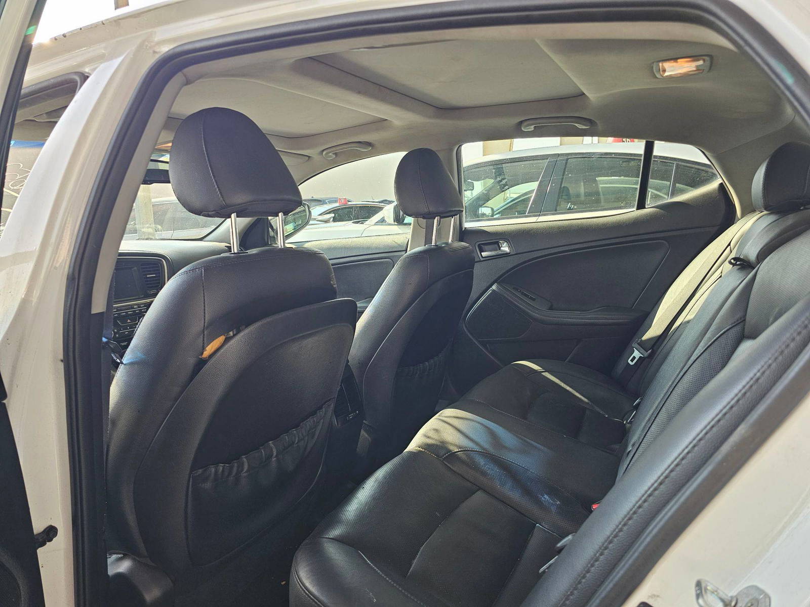 2015 KIA OPTIMA — 163781 Miles — Lot G397652 — Souq - Marhaba Auctions Used Cars - Image 7