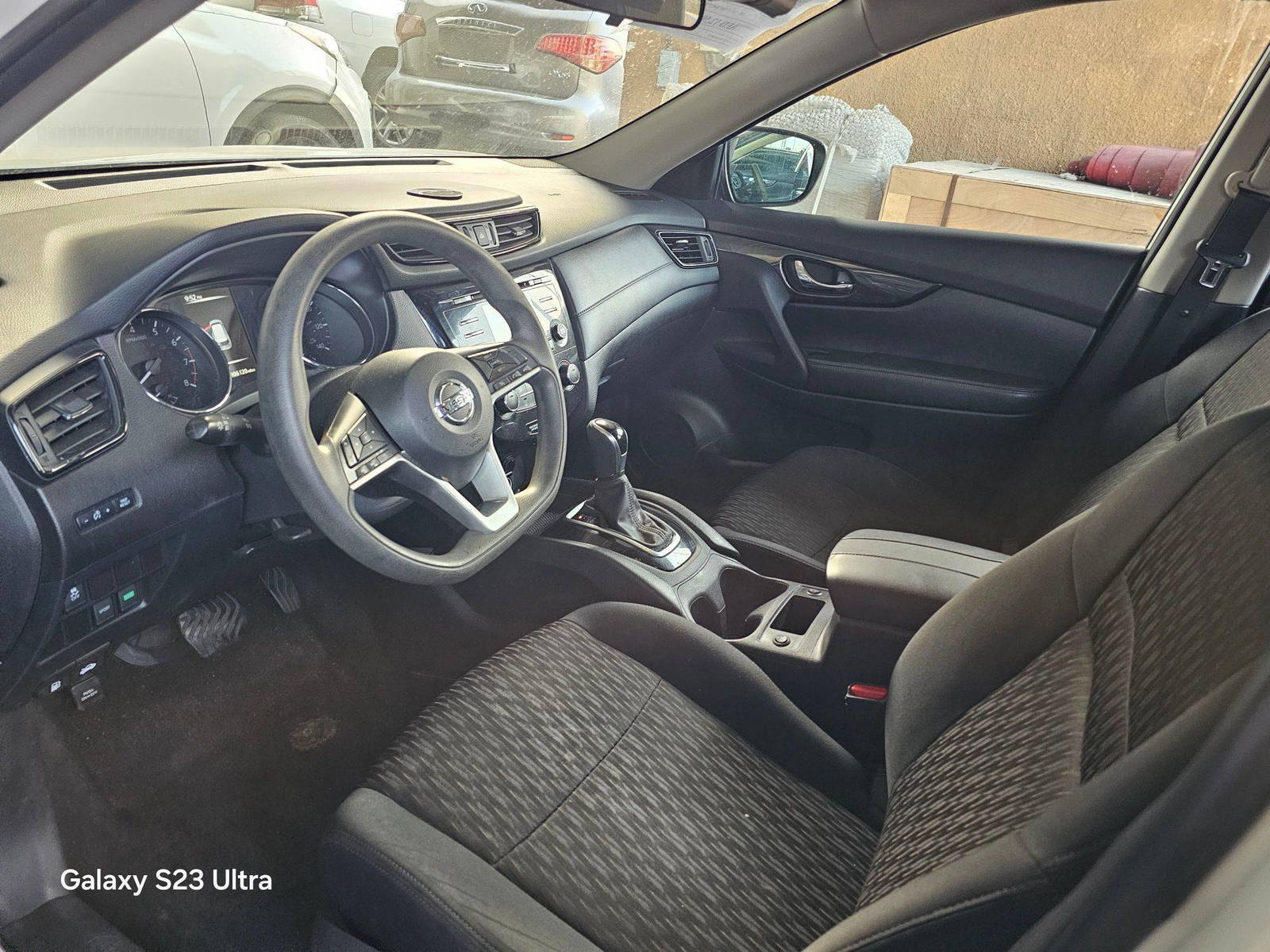 NISSAN ROGUE 2017 - Marhaba Auction Used Cars - Image 8