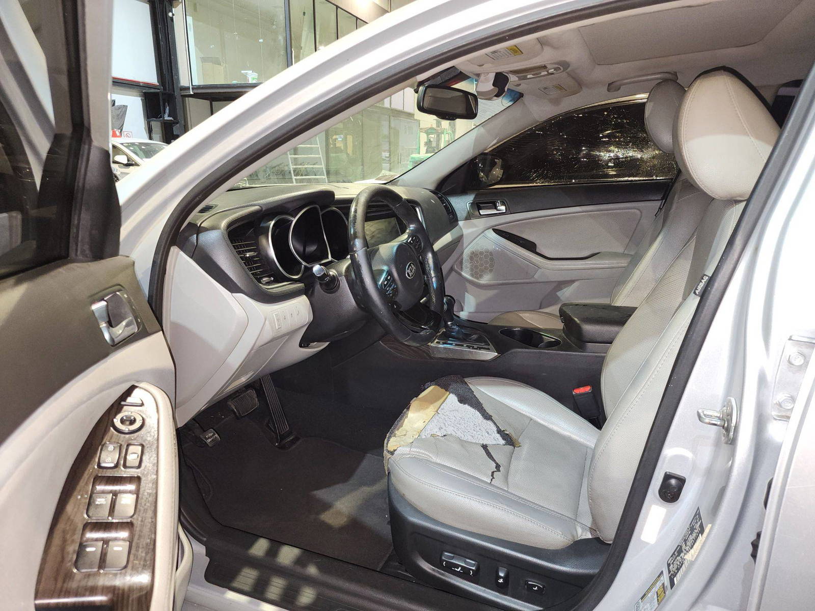2015 KIA OPTIMA — 186153 Miles — Lot 47735465 — Al Quoz - Marhaba Auctions Used Cars - Image 9