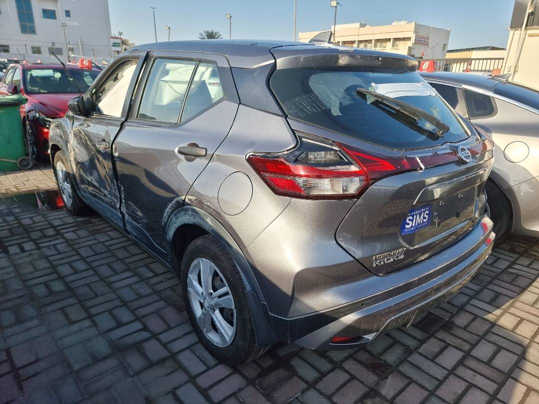 2021 NISSAN KICKS — sold — 104955 Miles — Lot L553657 — Ind. 12 - Marhaba Auctions Used Cars - Image 4