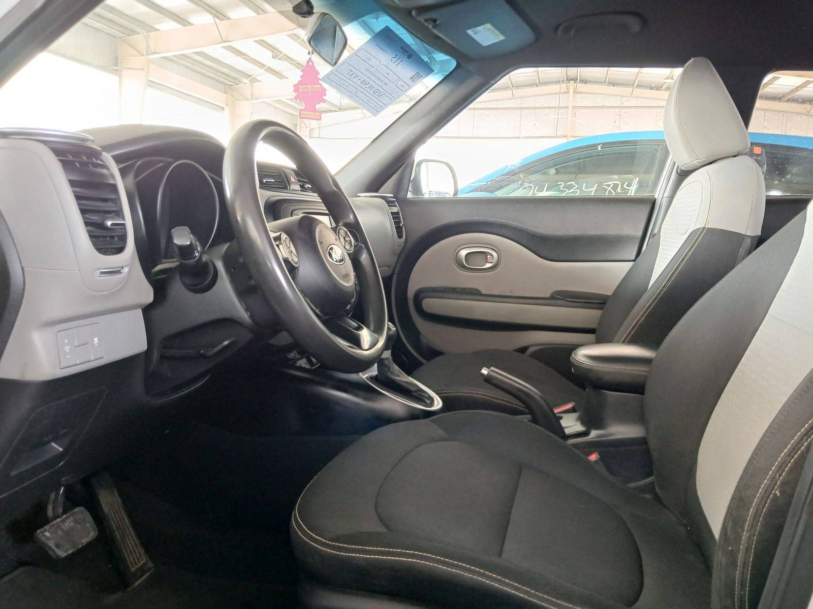 2015 KIA SOUL — 190328 Miles — Lot 7207927 — Souq - Marhaba Auctions Used Cars - Image 8