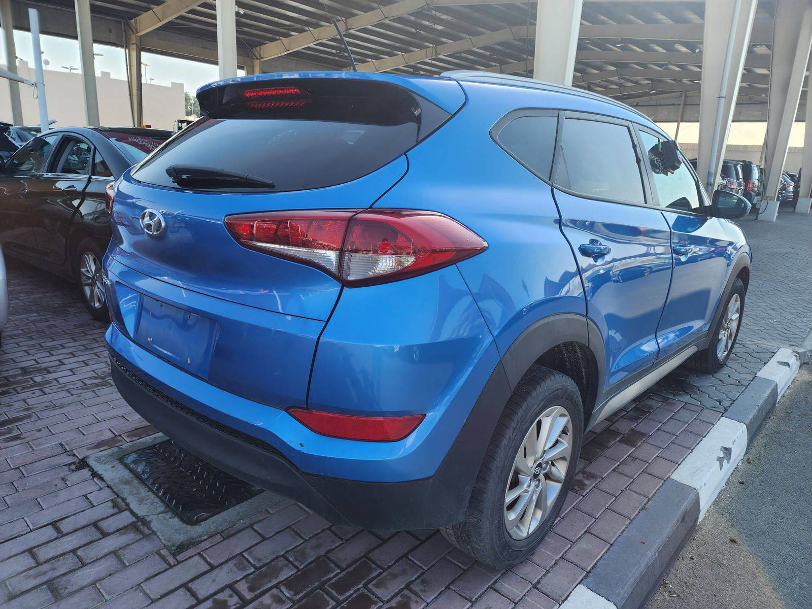 2017 HYUNDAI TUCSON — 95082 Miles — Lot 38146183 - Marhaba Auctions Used Cars - Image 4