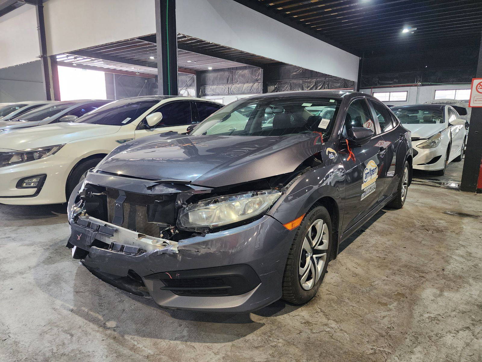 2017 HONDA CIVIC — 82526 KM — Lot H036733 — Al Quoz - Marhaba Auctions Used Cars - Image 6