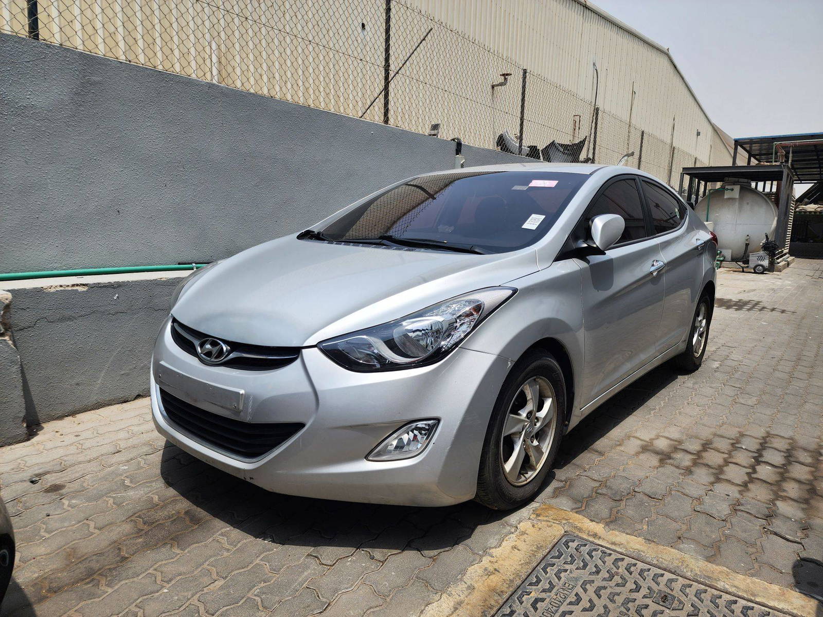 2011 HYUNDAI AVANTE — 127270 KM — Lot 033627 — Al Quoz - Marhaba Auctions Used Cars - Image 3