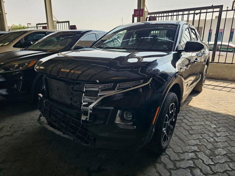 2023 HYUNDAI SANTA CRUZ SEL at Marhaba Auctions