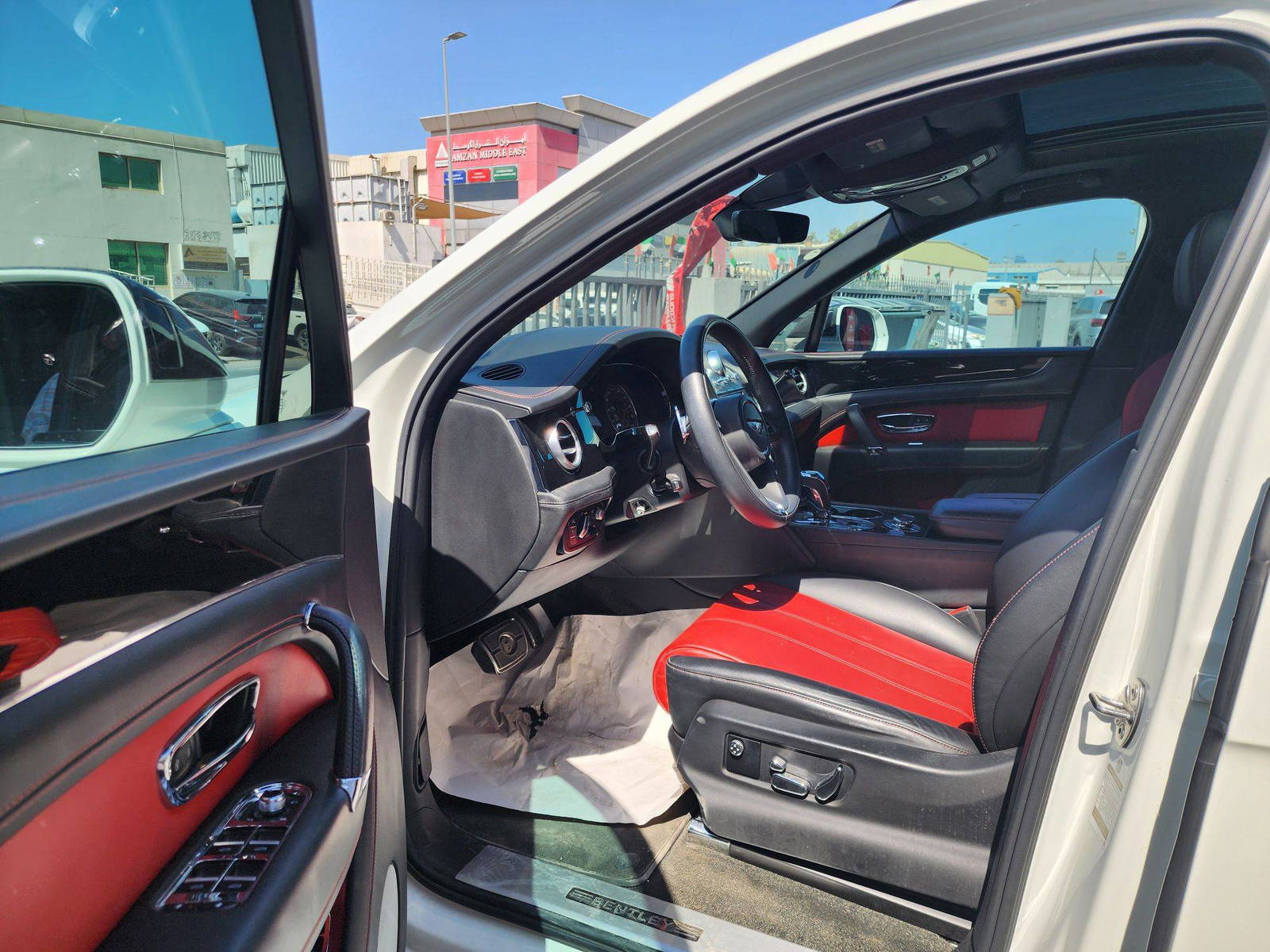 BENTLEY BENTAYGA 2019 - Marhaba Auction Used Cars - Image 7