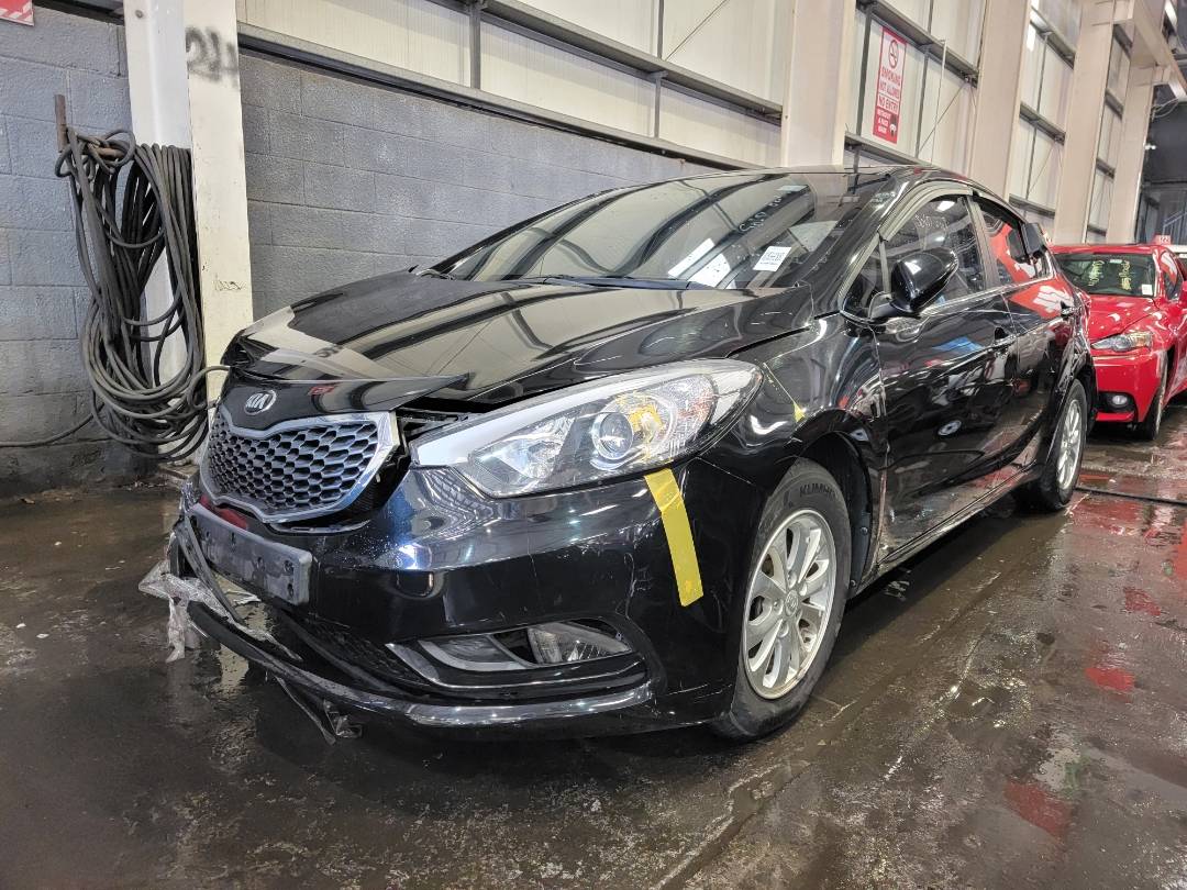 2015 KIA K3 — 115488 KM — Lot 929612 — Main - Marhaba Auctions Used Cars - Image 5