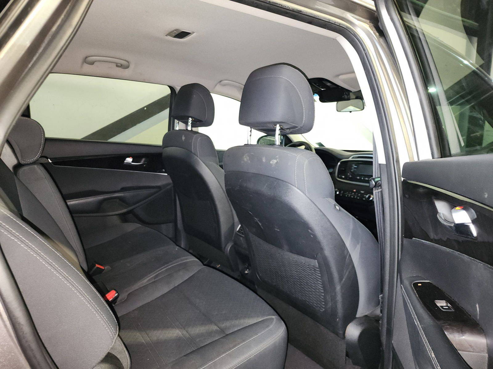 KIA SORENTO 2017 - Marhaba Auction Used Cars - Image 5