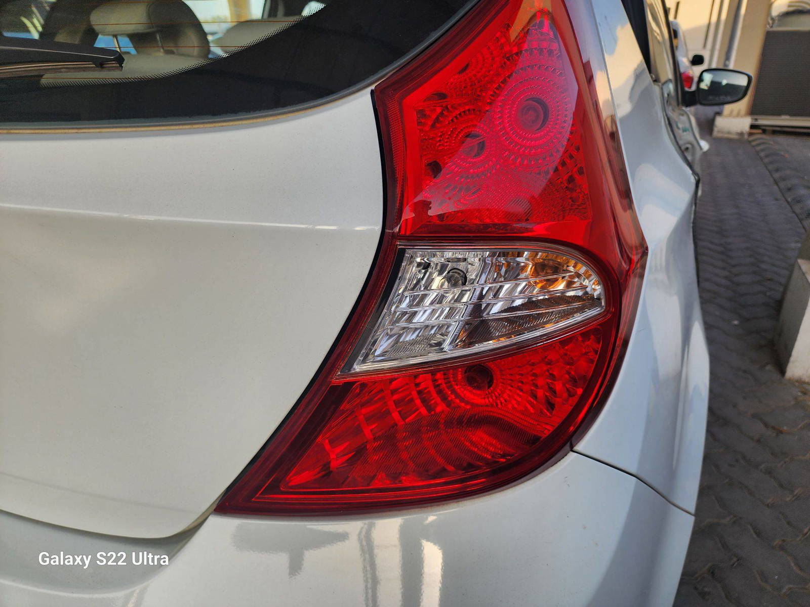 2012 HYUNDAI ACCENT GLS — 177511 Miles — Lot 37297284 - Marhaba Auctions Used Cars - Image 4