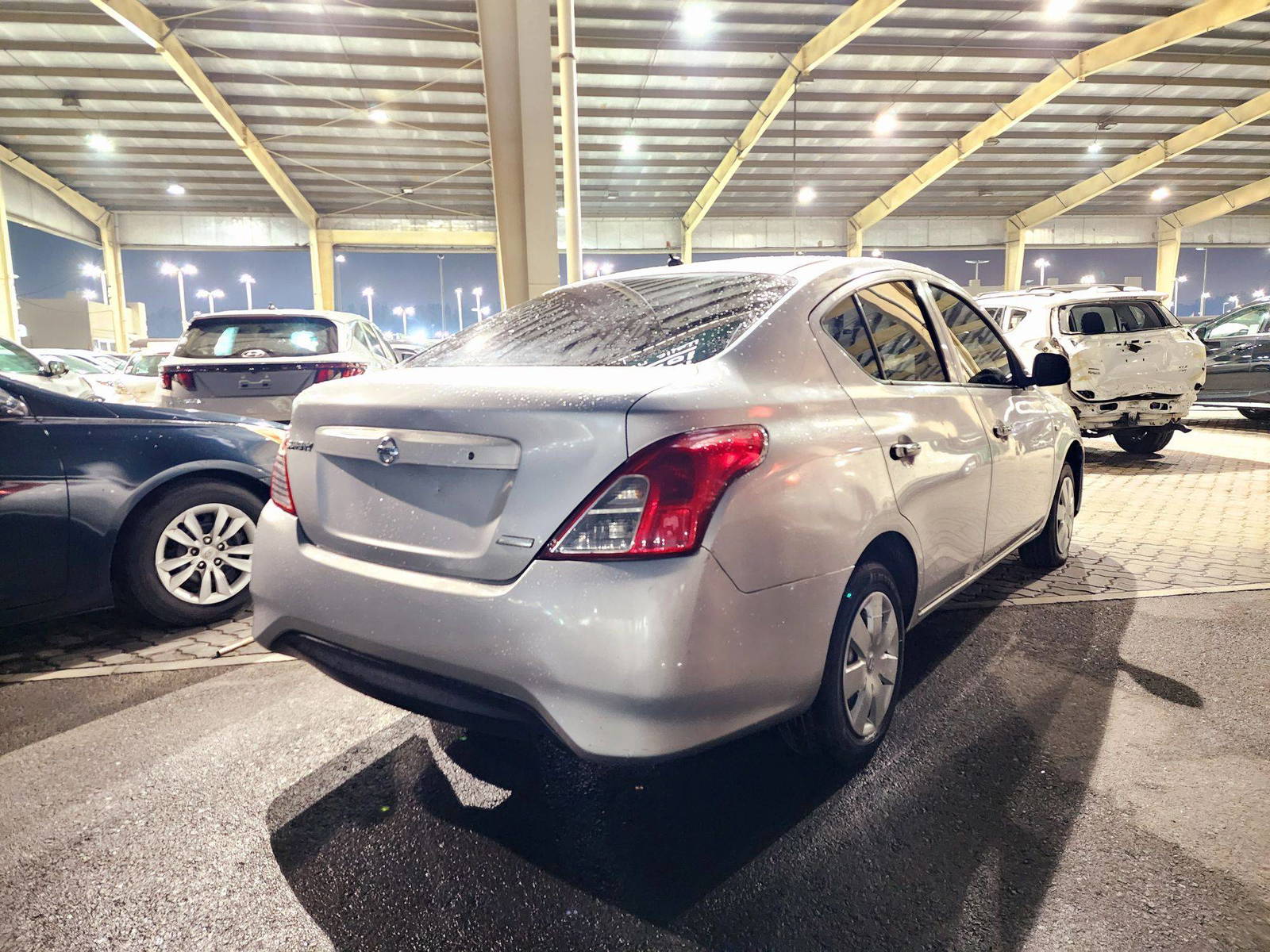 2015 NISSAN SUNNY — 233059 KM — Lot FG710698 — Souq - Marhaba Auctions Used Cars - Image 4