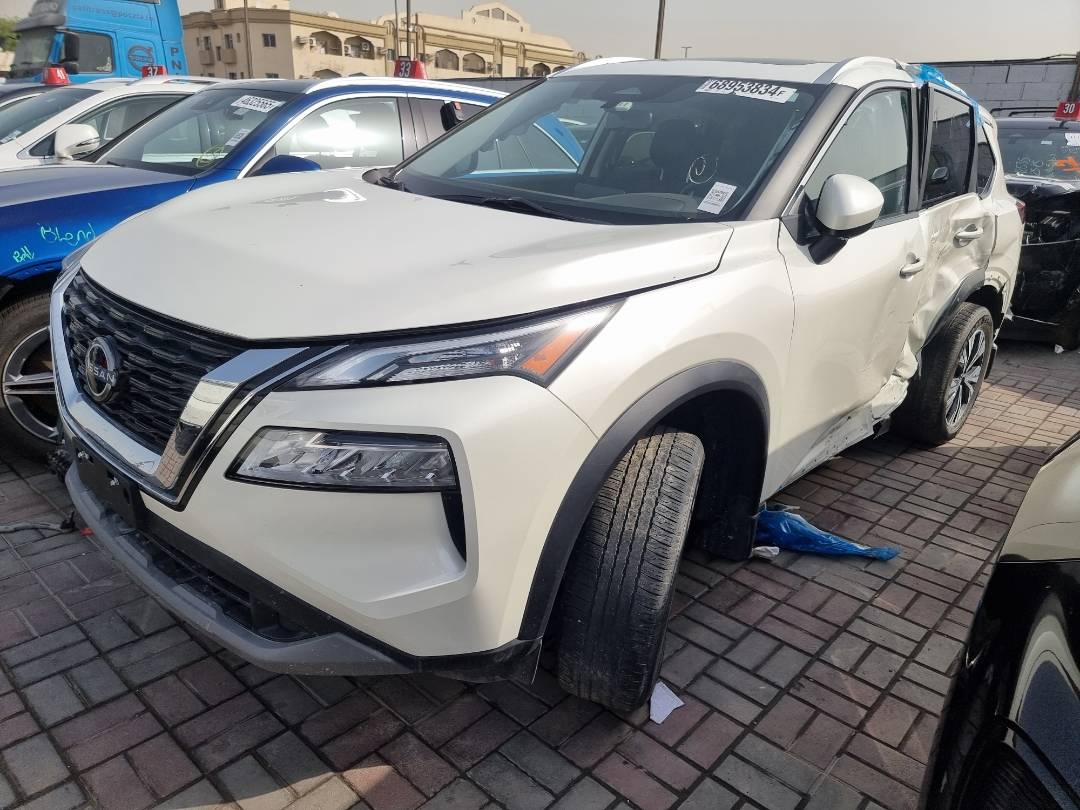 2023 NISSAN ROGUE — 14607 Miles — Lot 124587 — Souq - Marhaba Auctions Used Cars - Image 4