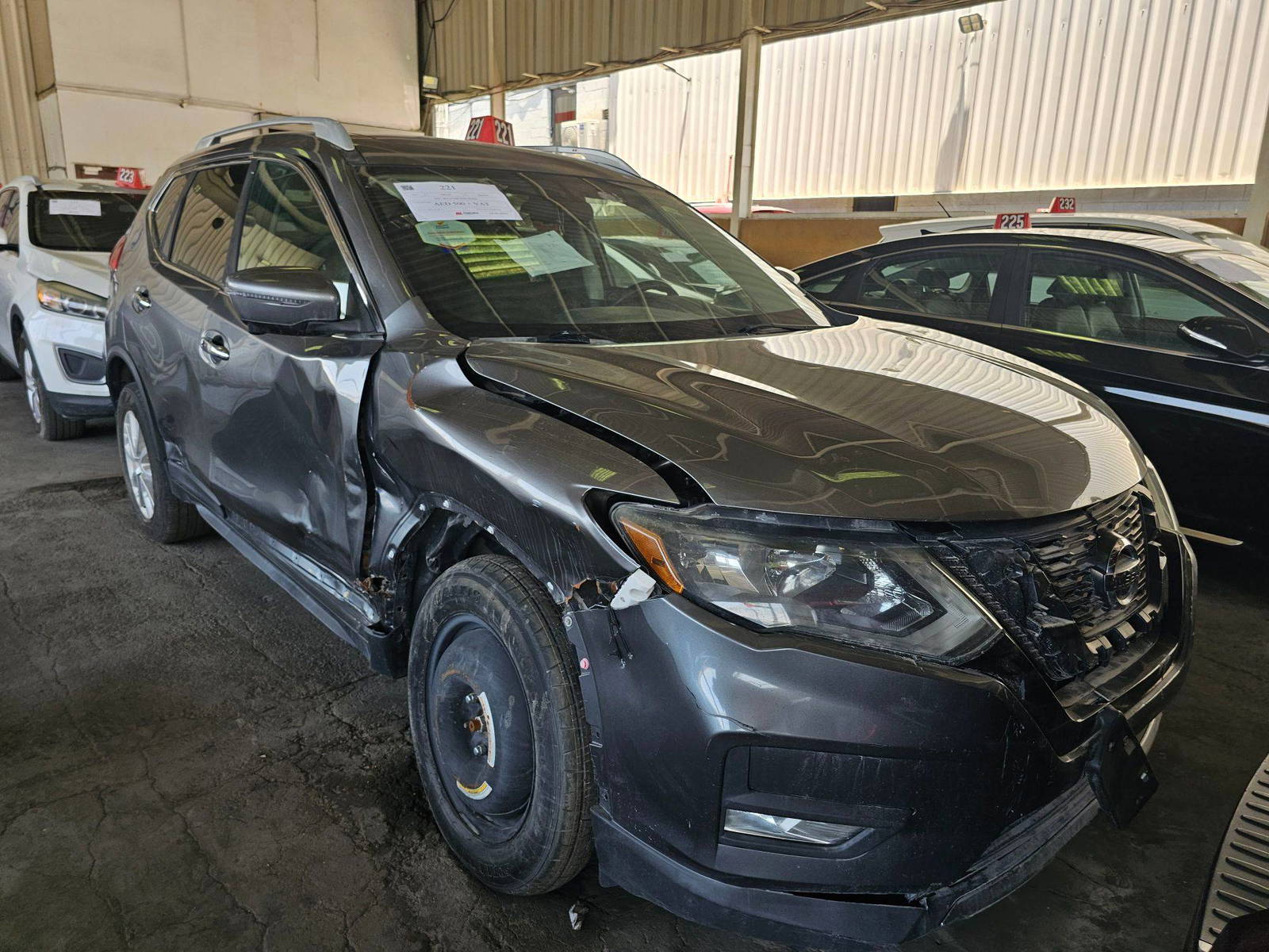 NISSAN ROGUE 2017 - Marhaba Auction Used Cars - Image 4