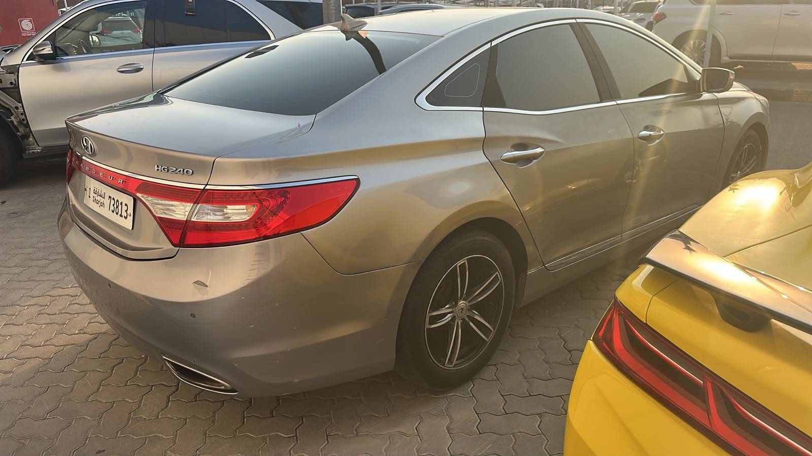 2012 HYUNDAI GRANDEUR — 238845 KM — Lot CA200644 — Souq - Marhaba Auctions Used Cars - Image 5