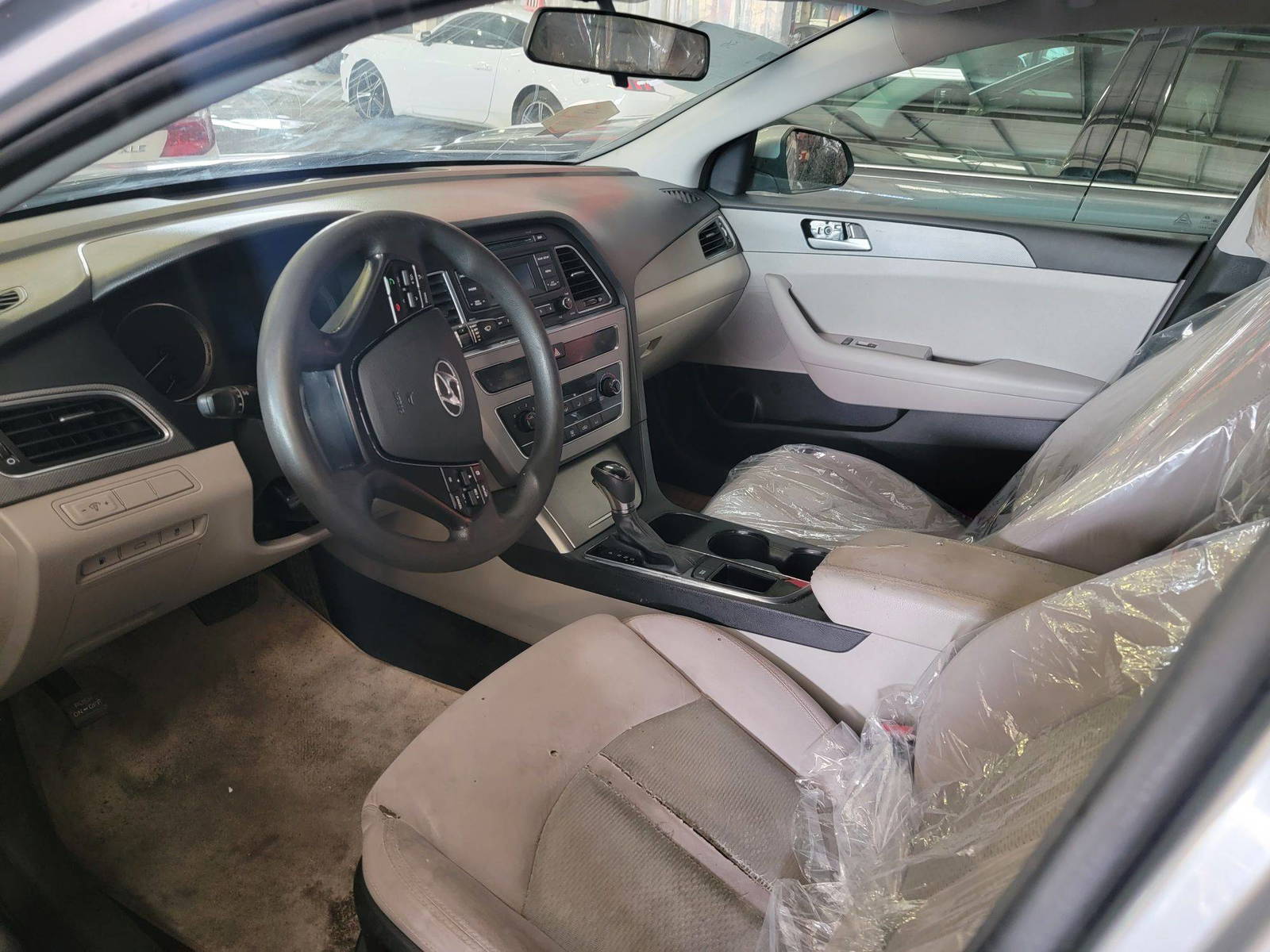 HYUNDAI SONATA 2015 - Marhaba Auction Used Cars - Image 8