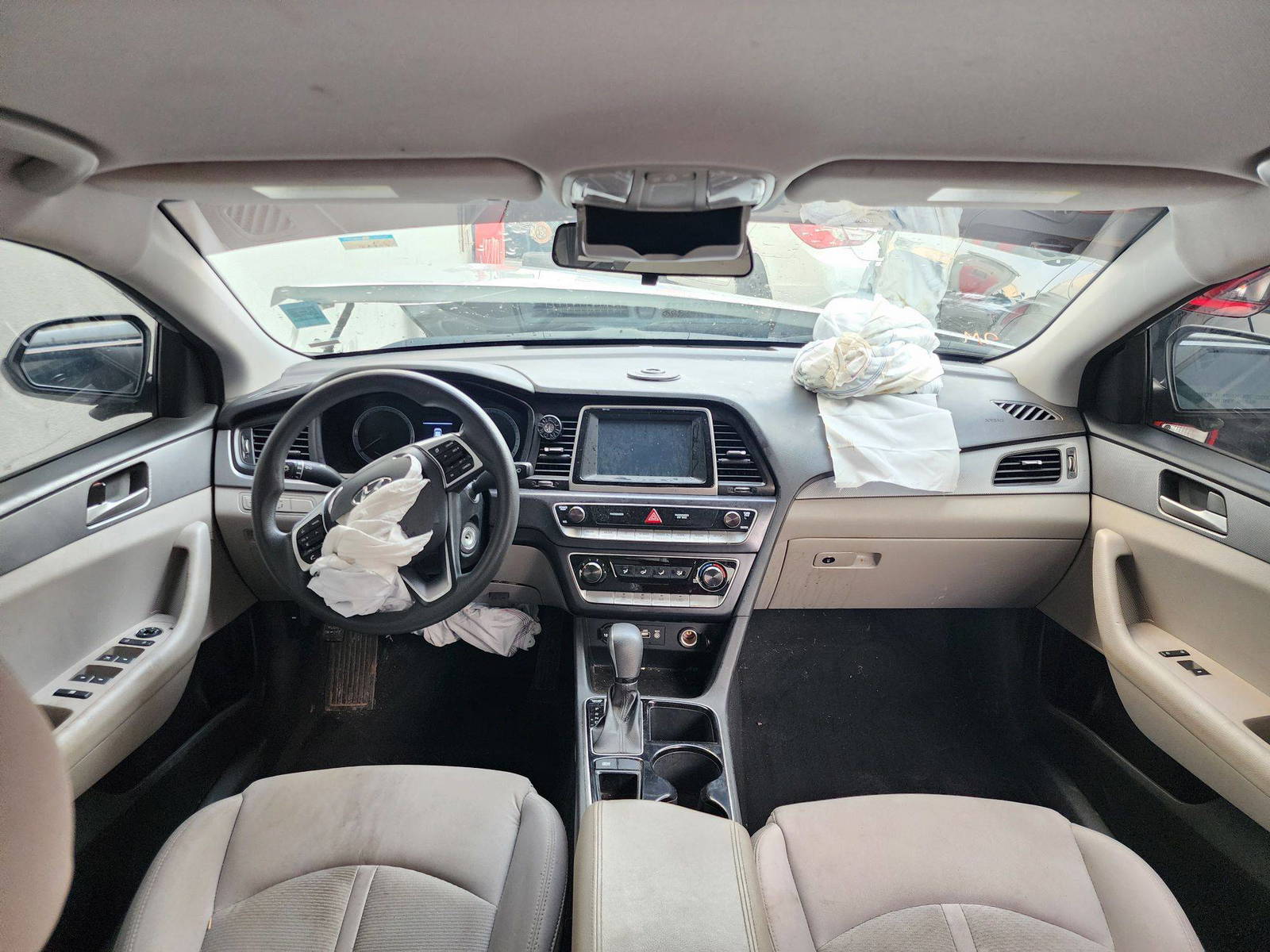 HYUNDAI SONATA 2019 - Marhaba Auction Used Cars - Image 8