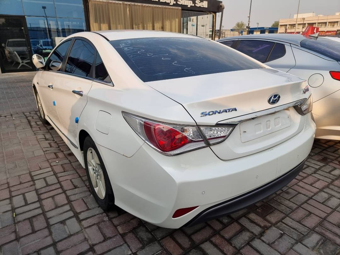 HYUNDAI SONATA 2012 - Marhaba Auction Used Cars - Image 5
