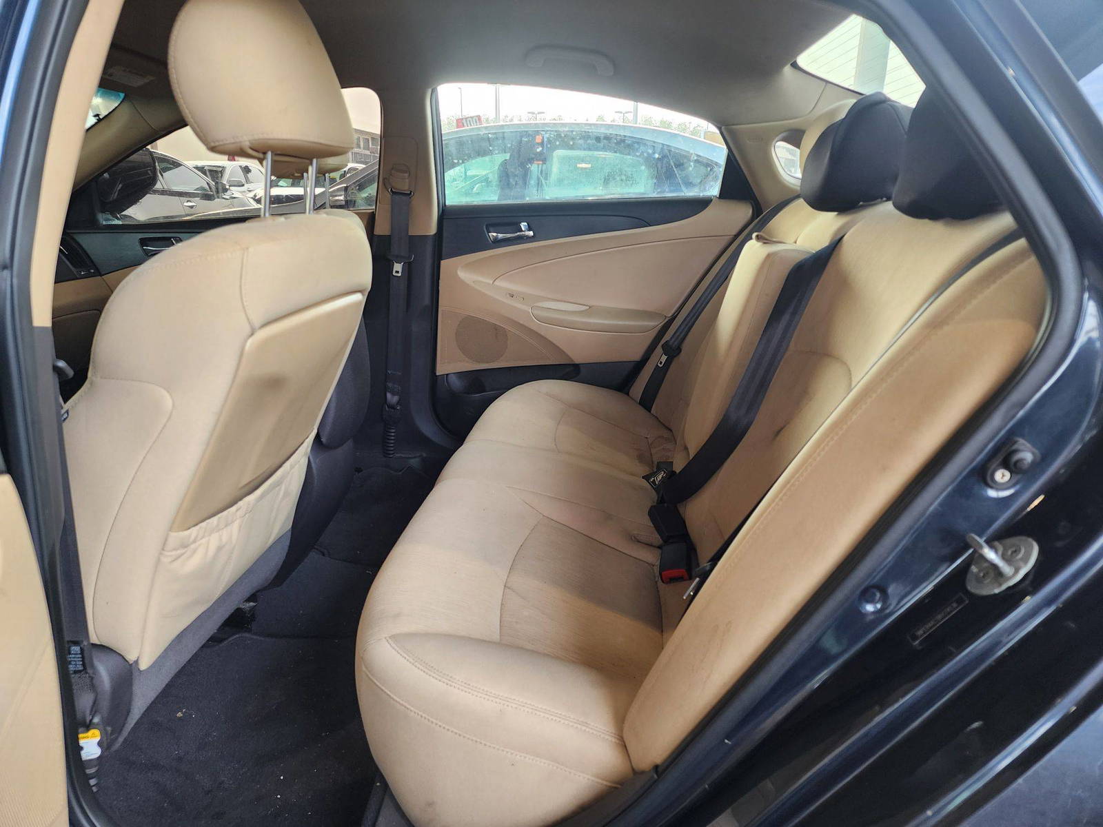 2011 HYUNDAI SONATA — 168457 Miles — Lot 46276294 — Souq - Marhaba Auctions Used Cars - Image 7