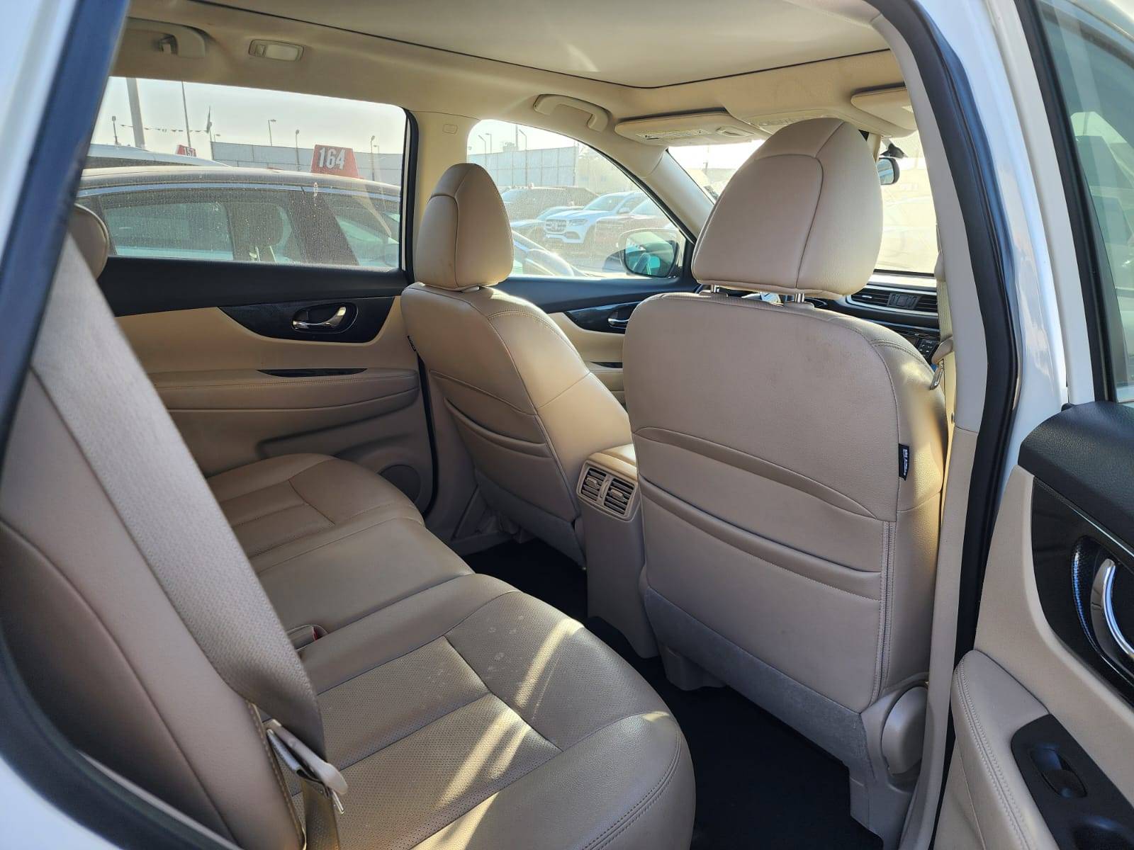 2016 NISSAN ROGUE — 121612 Miles — Lot 94815135 — Al Sajaa - Marhaba Auctions Used Cars - Image 6
