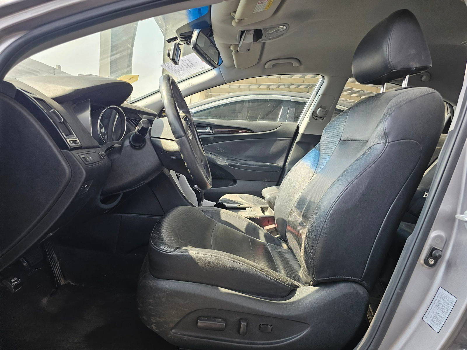 HYUNDAI SONATA 2010 - Marhaba Auction Used Cars - Image 8