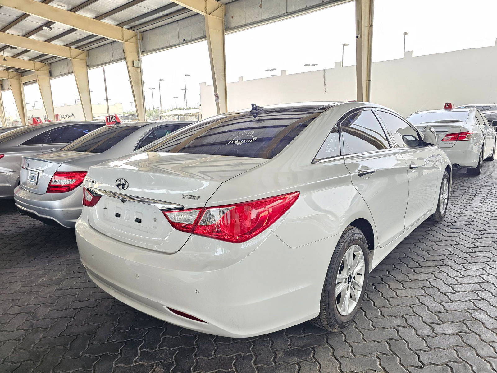 2011 HYUNDAI SONATA — 96446 KM — Lot 236326 — Souq - Marhaba Auctions Used Cars - Image 3