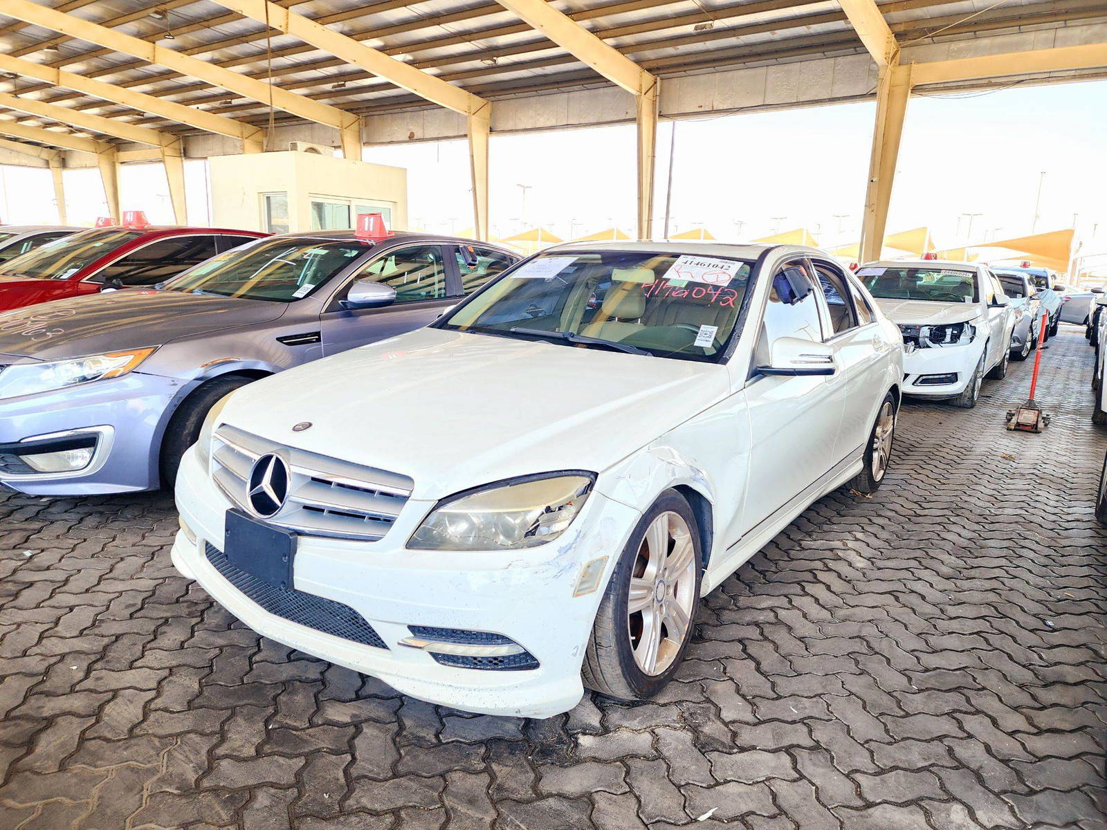 2011 MERCEDES BENZ C 350 — 165746 Miles — Lot GB4BF531712 — Souq - Marhaba Auctions Used Cars - Image 5