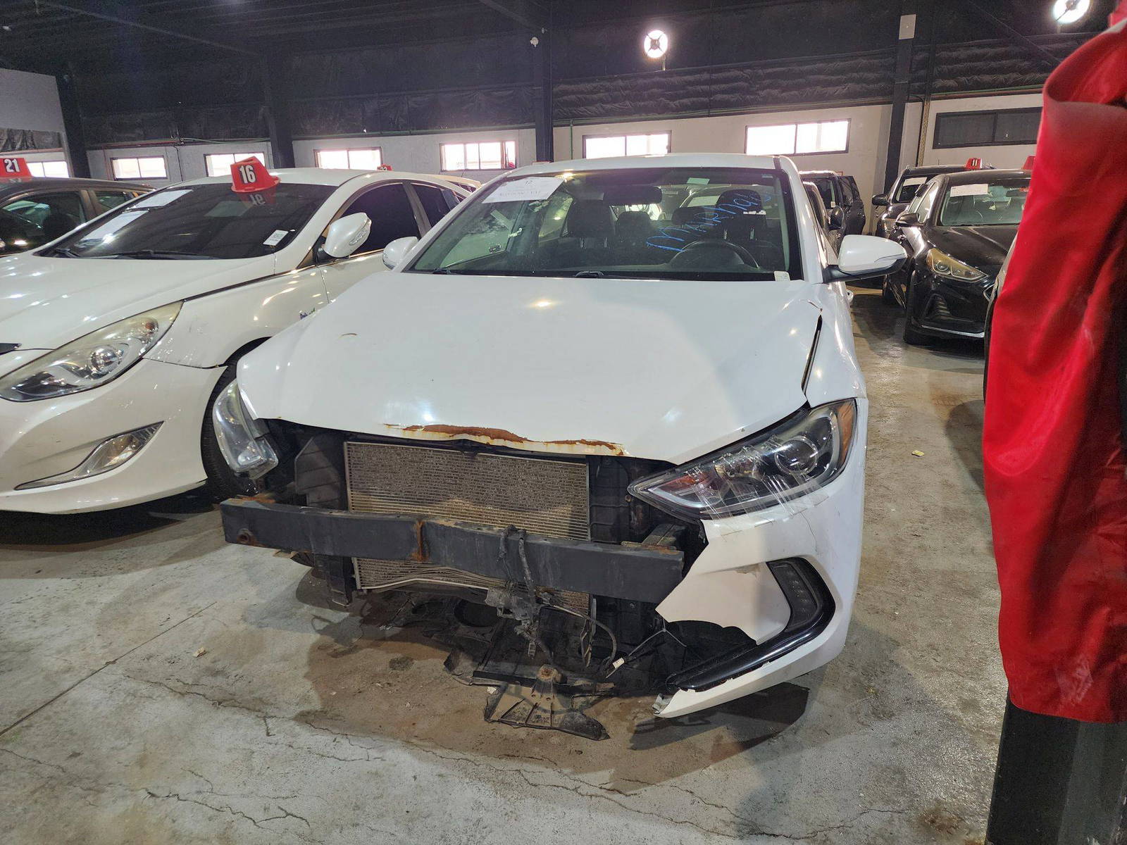 2017 HYUNDAI ELANTRA — 110210 KM — Lot HU276140 — Al Quoz - Marhaba Auctions Used Cars - Image 4