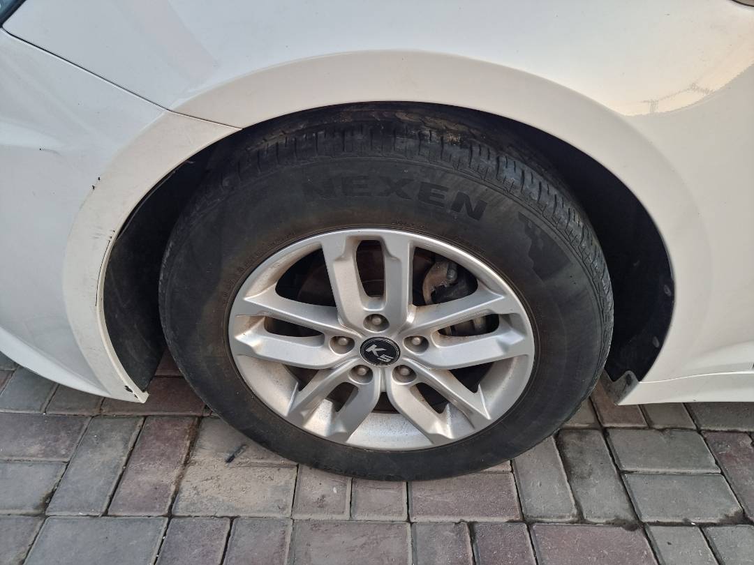 2011 KIA K5 — 54149 KM — Lot 214587 — Ind. 12 - Marhaba Auctions Used Cars - Image 10
