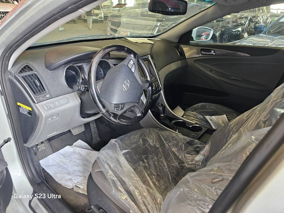 2015 HYUNDAI SONATA — 125571 Miles — Lot A124756 — Main - Marhaba Auctions Used Cars - Image 8
