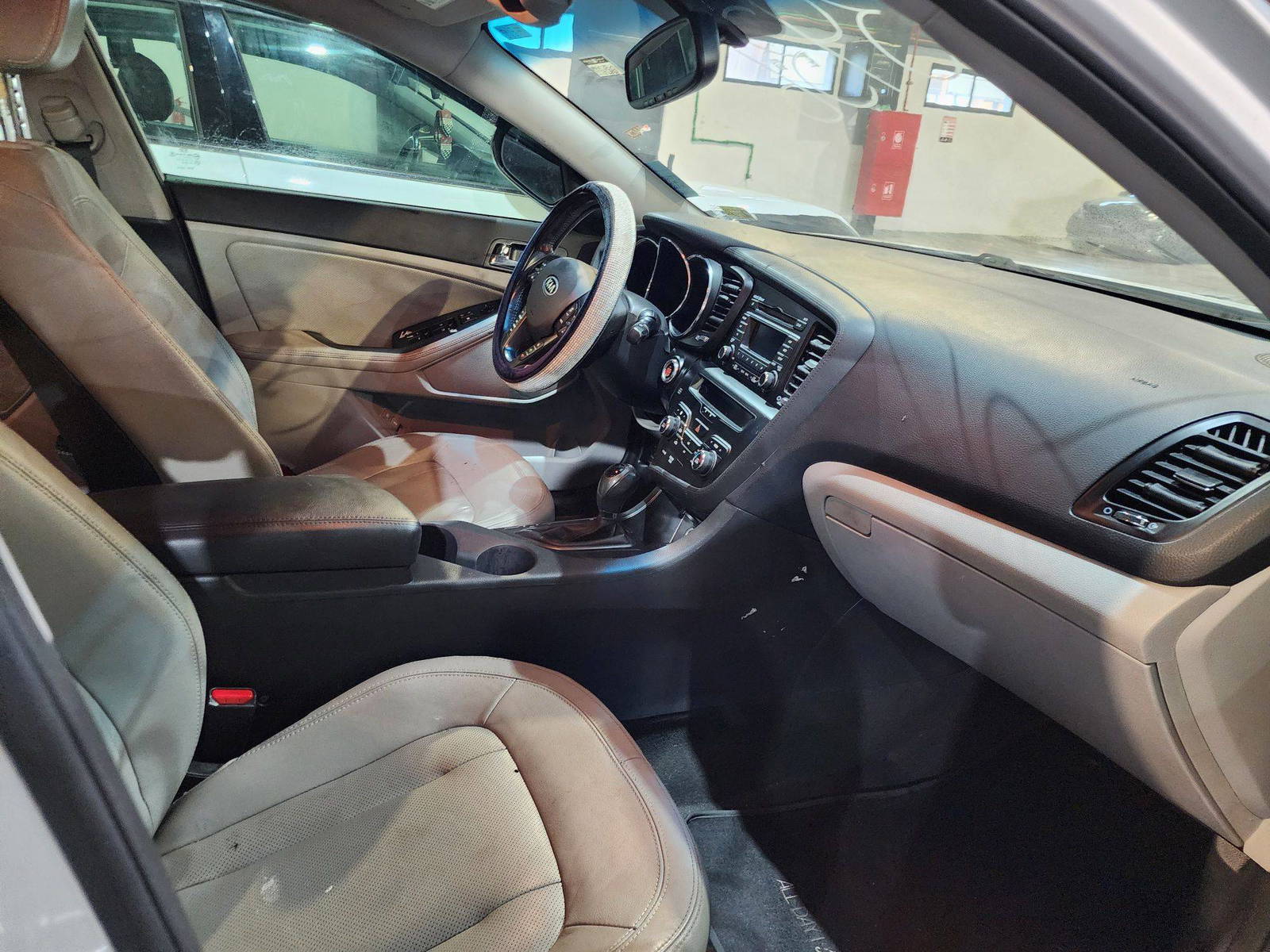 2011 KIA OPTIMA — 180848 Miles — Lot 47357 — Al Quoz - Marhaba Auctions Used Cars - Image 8