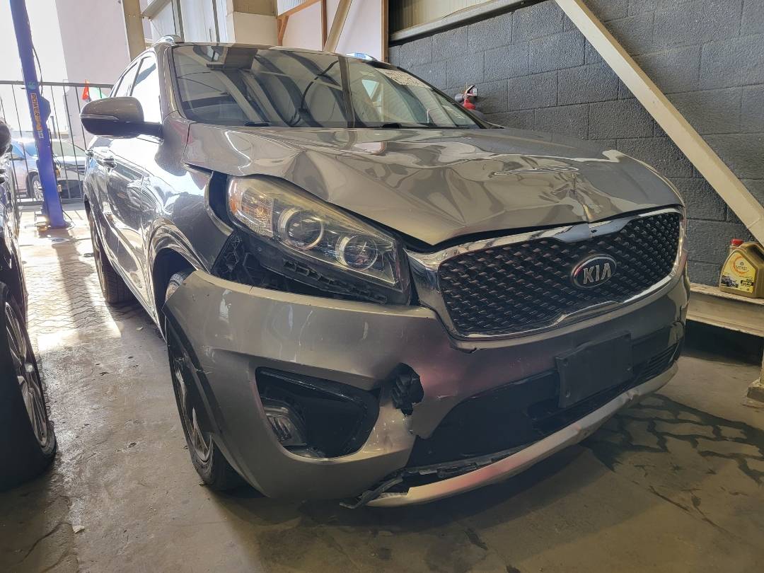 2017 KIA SORENTO — 92706 Miles — Lot 40171172 — Main - Marhaba Auctions Used Cars - Image 4