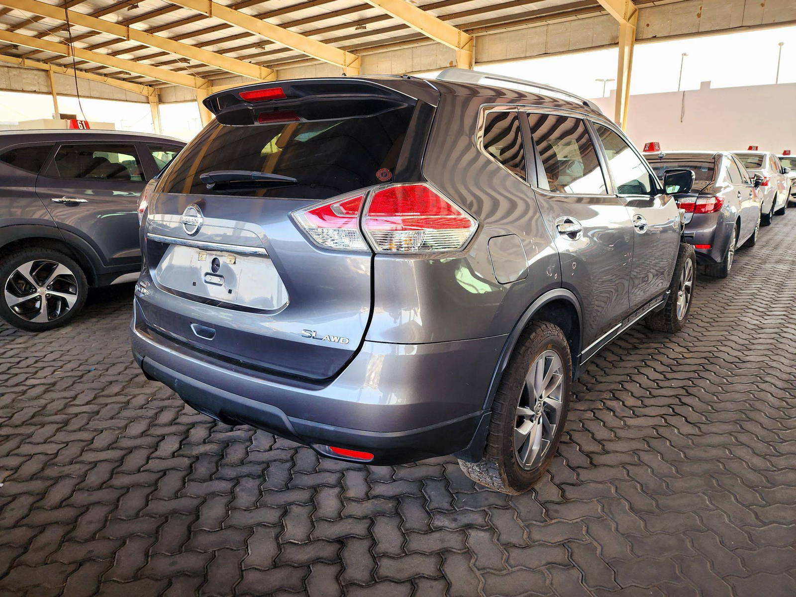 2015 NISSAN ROGUE — 106968 Miles — Lot MV5FC838184 — Souq - Marhaba Auctions Used Cars - Image 3