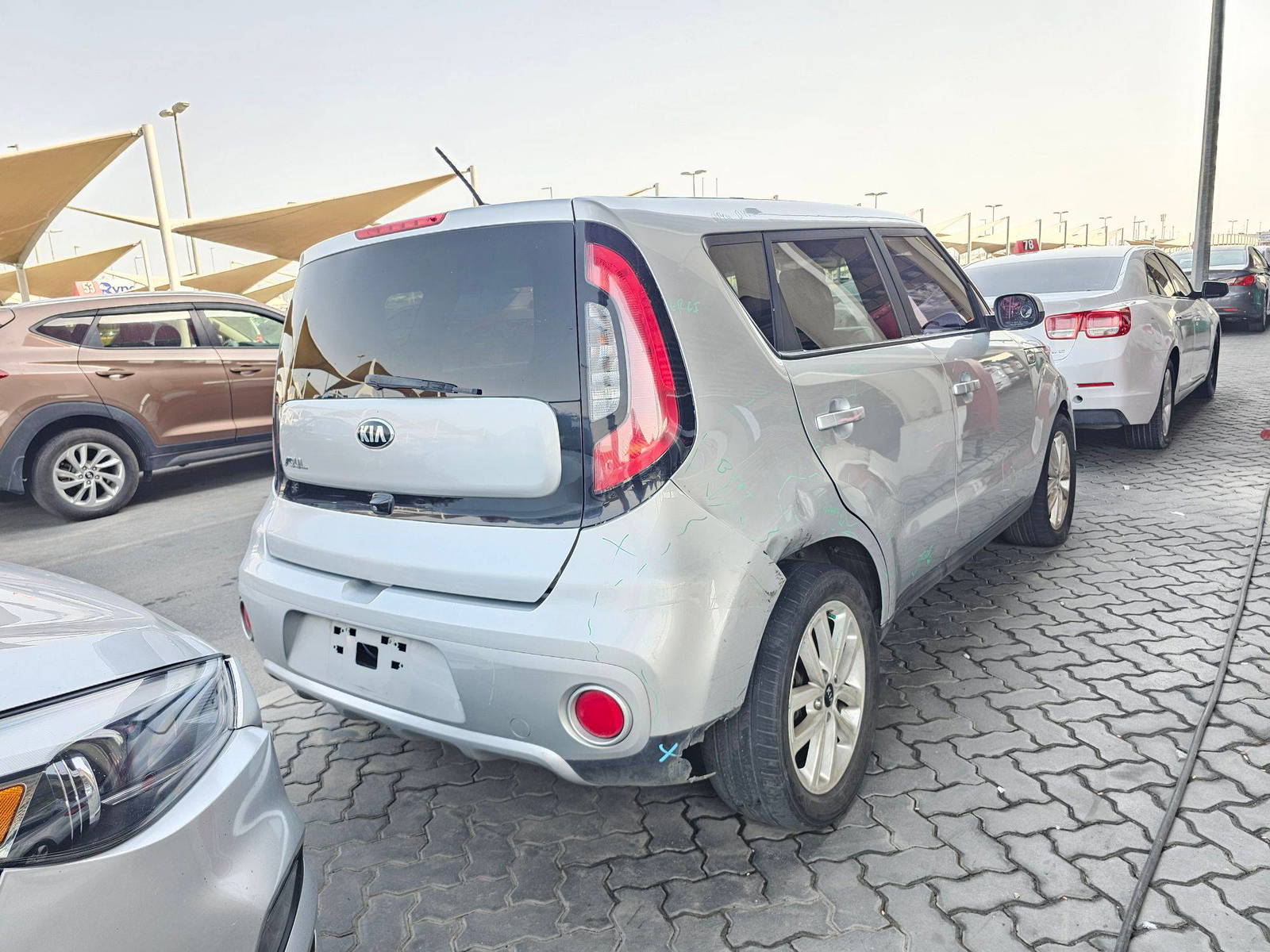 2018 KIA SOUL — 214926 Miles — Lot 5J7595464 — Souq - Marhaba Auctions Used Cars - Image 3
