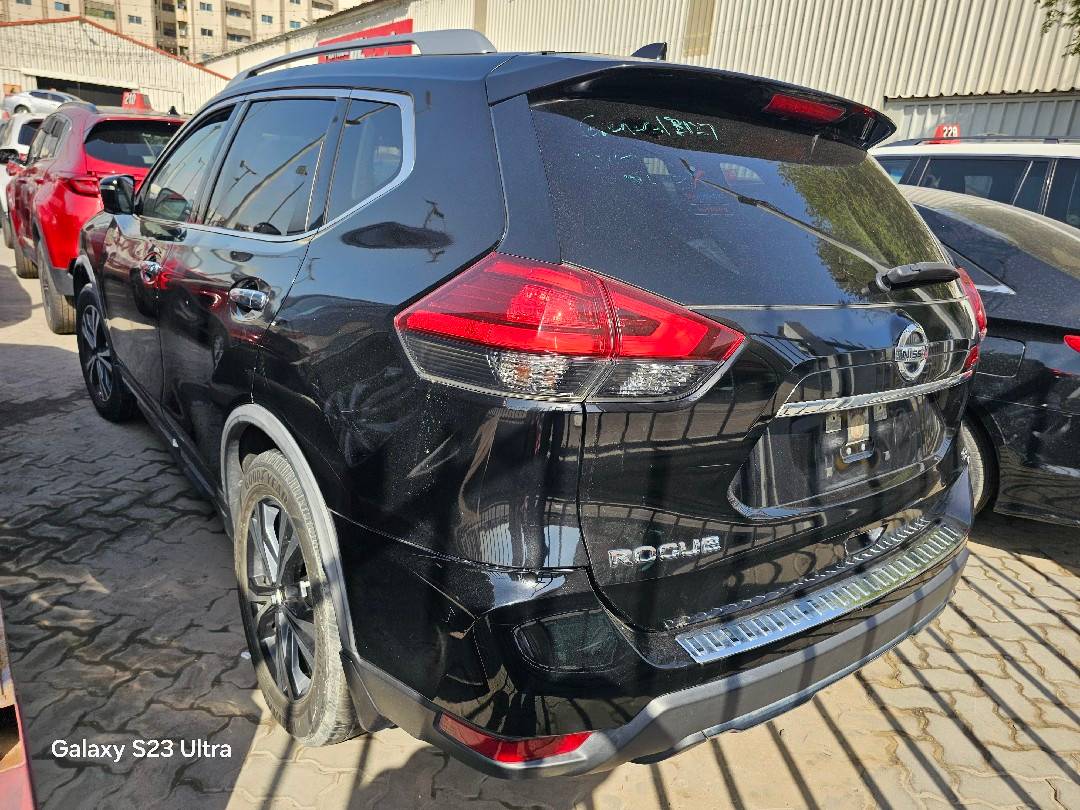 NISSAN ROGUE