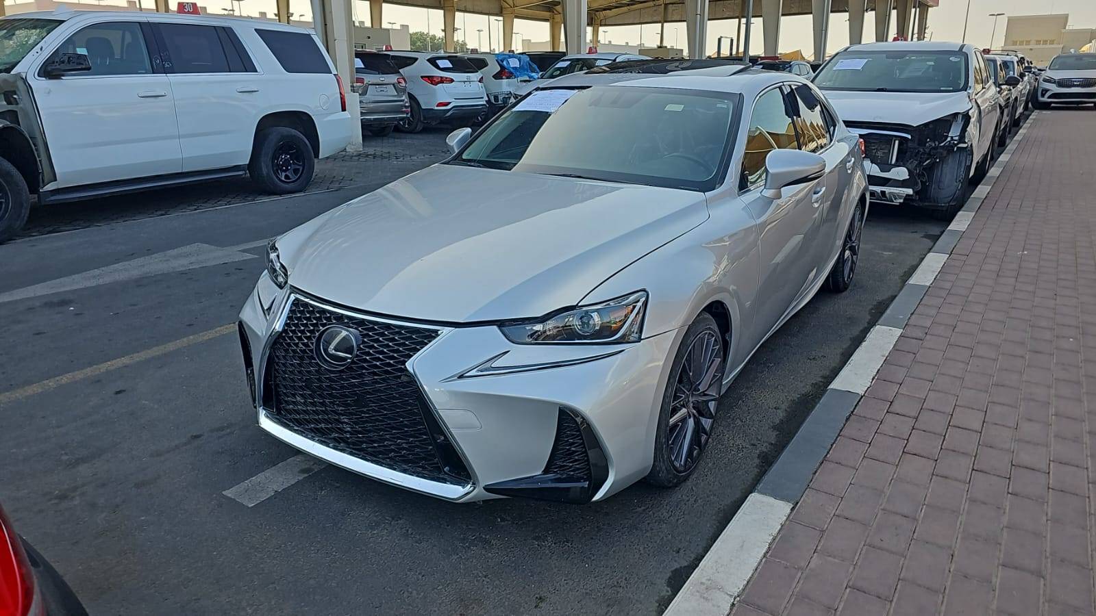 2016 LEXUS IS 200T — 203192 Miles — Lot XG5022302 — Souq - Marhaba Auctions Used Cars - Image 11