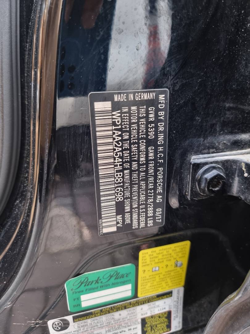 PORSCHE MACAN 2017 - Marhaba Auction Used Cars - Image 7