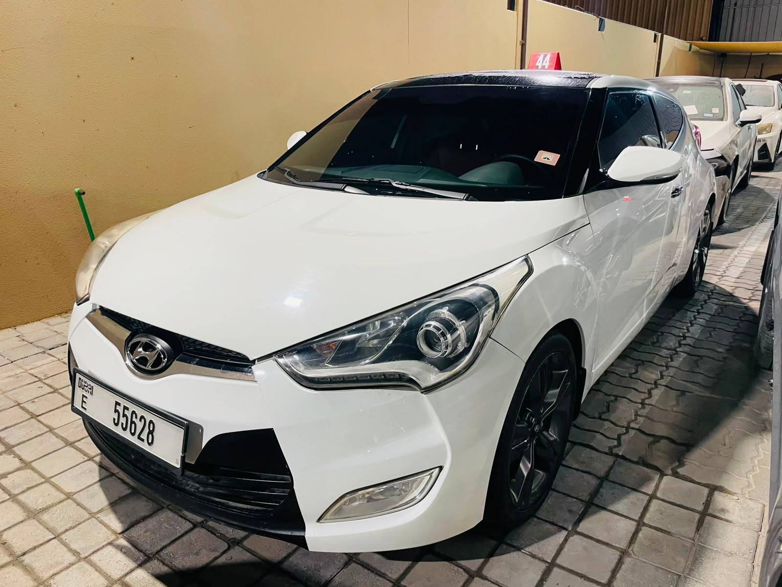 2013 HYUNDAI VELOSTER — 334271 KM — Lot U246532 — Al Sajaa - Marhaba Auctions Used Cars - Image 5